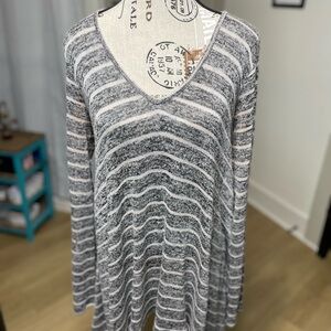 American Rag Black and White Knit Top